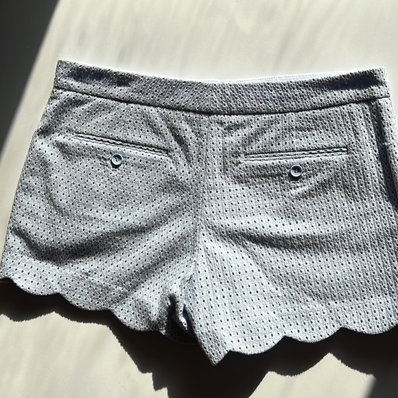 Womens Club Monaco Periwinkle Scalloped Hem Eyelet Shorts - Picture 3 of 9